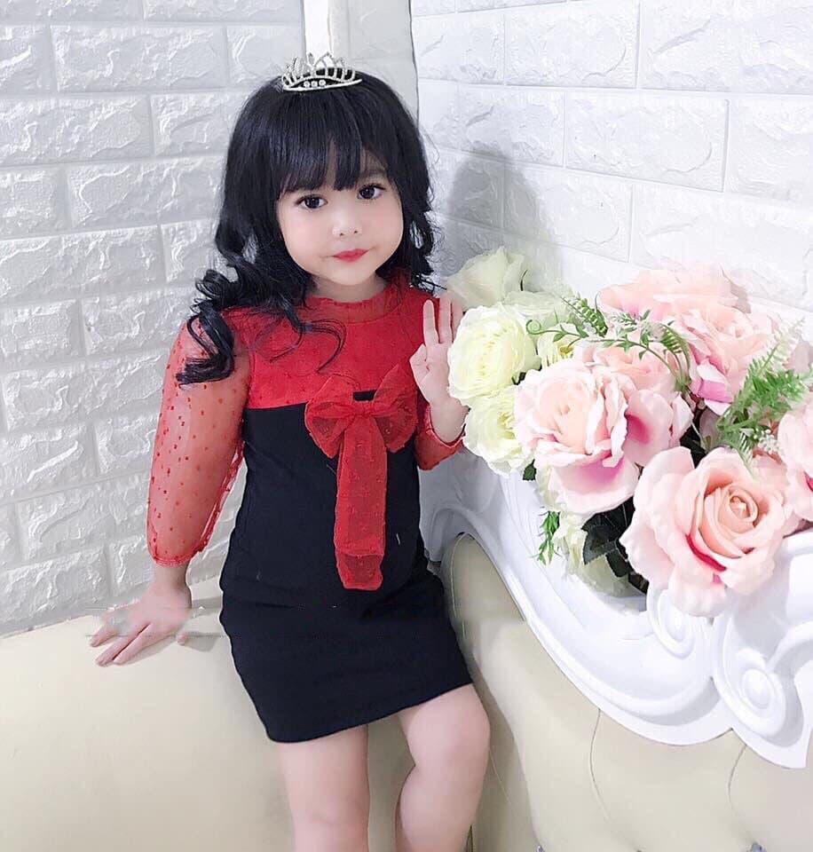 Đầm voan chấm bi bé gái