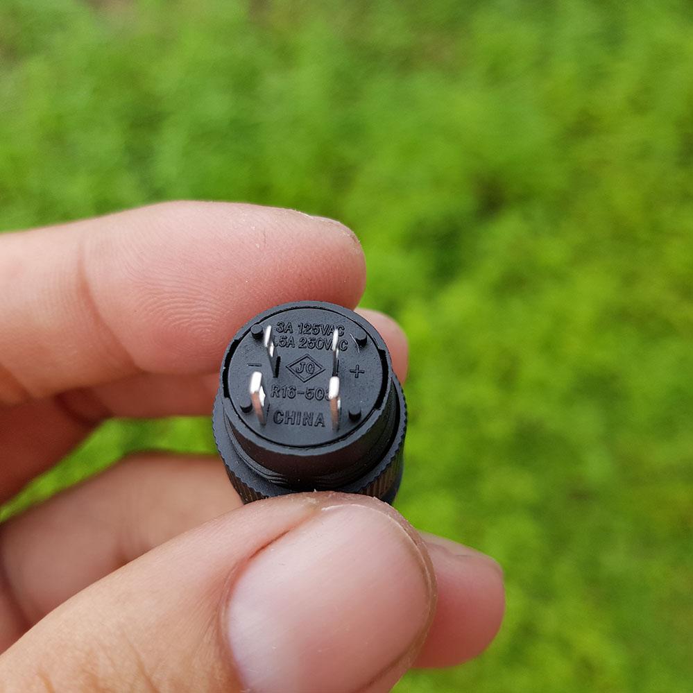 02 Nút công tắc nhựa Led màu đỏ