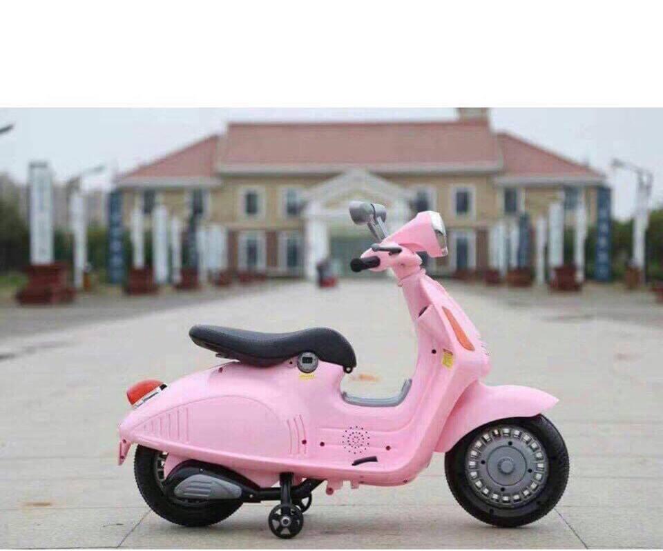 XE MÁY ĐIỆN CHO BÉ KIỂU DÁNG XE VESPA CỔ