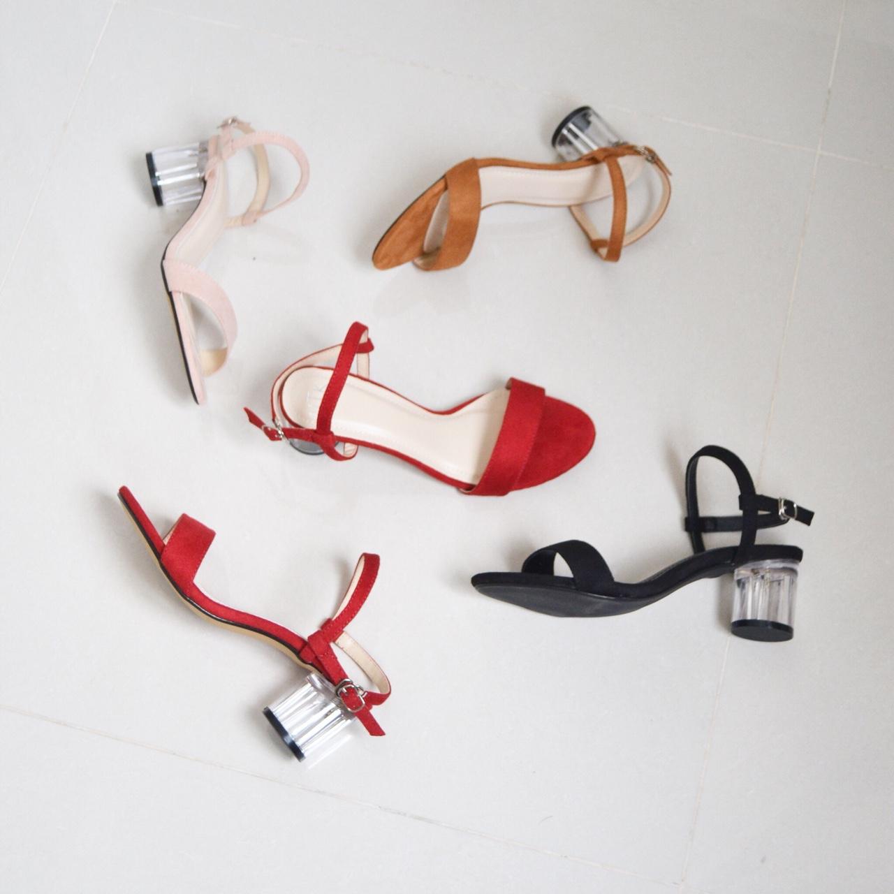 Sandal gót trụ trong 5 phân (Đen)