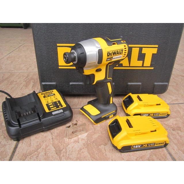 18V/2.0Ah - Máy vặn bu lông động lực pin sạc Dewalt DCF880D2-B1 (Kèm 2 pin, 1 đế sạc và 1 vali nhựa)