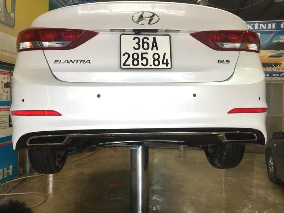 Lip chia bô elentra 2016-2017-2018mẫu Mercedes E250