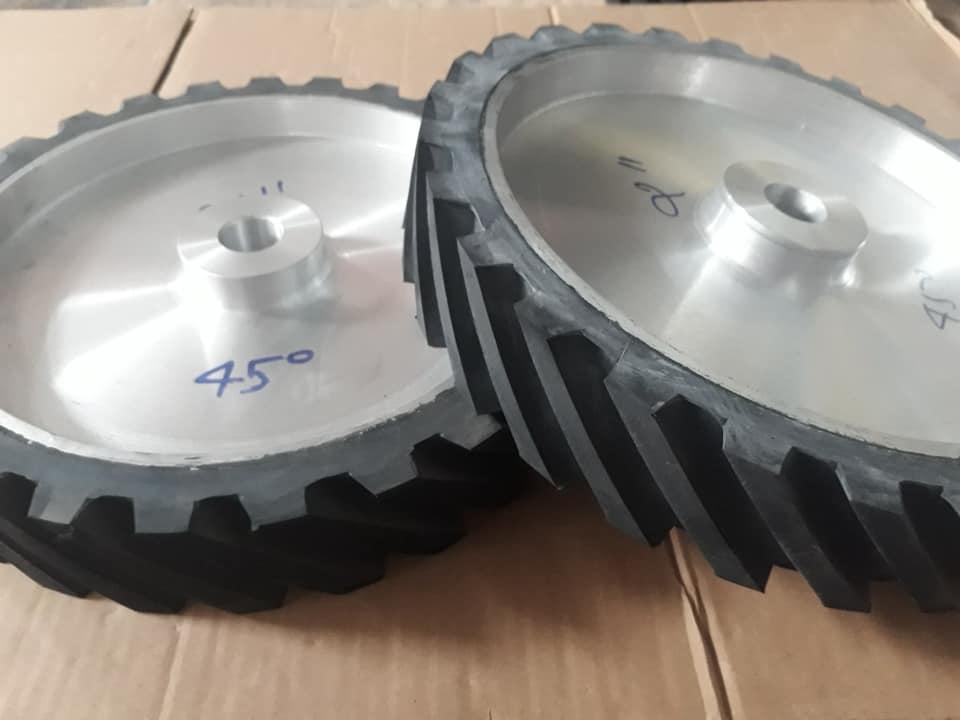 [HCM]Bánh xe cao su 45 độ 300*50*25.4