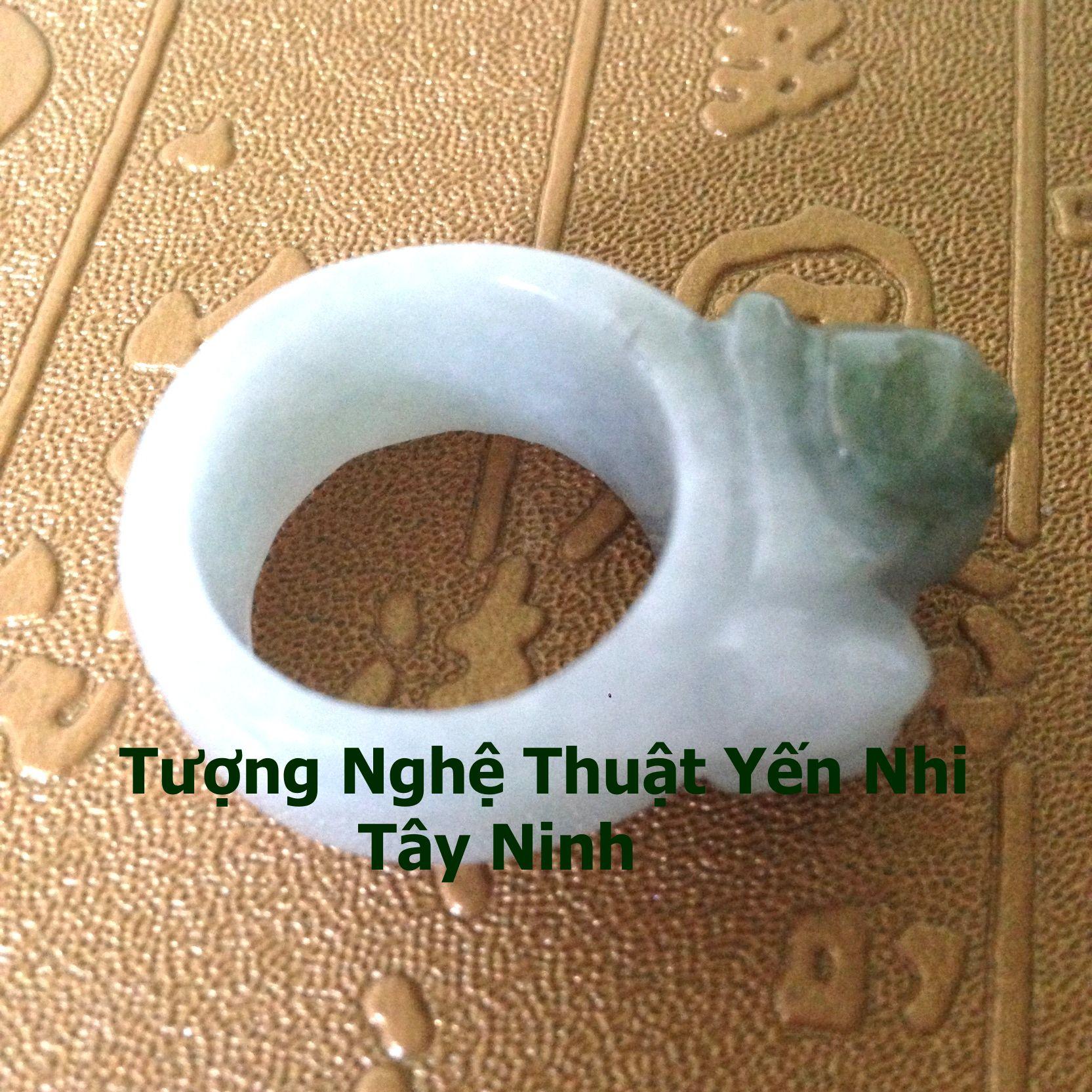 Nhẫn Tỳ Hưu Cẩm Thạch