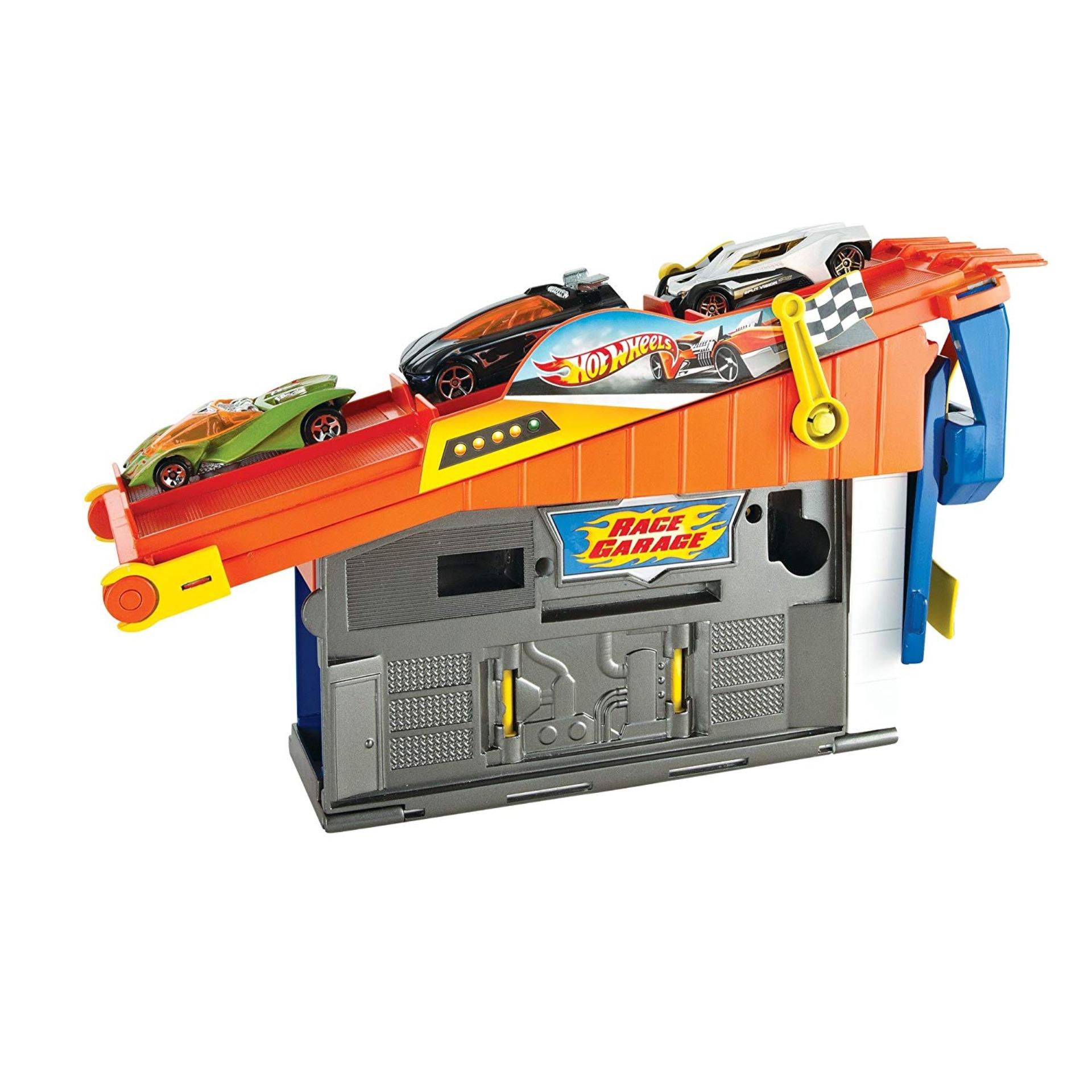Bộ đường đua Hot Wheels Rooftop Race Garage Play Set ( kèm theo xe )