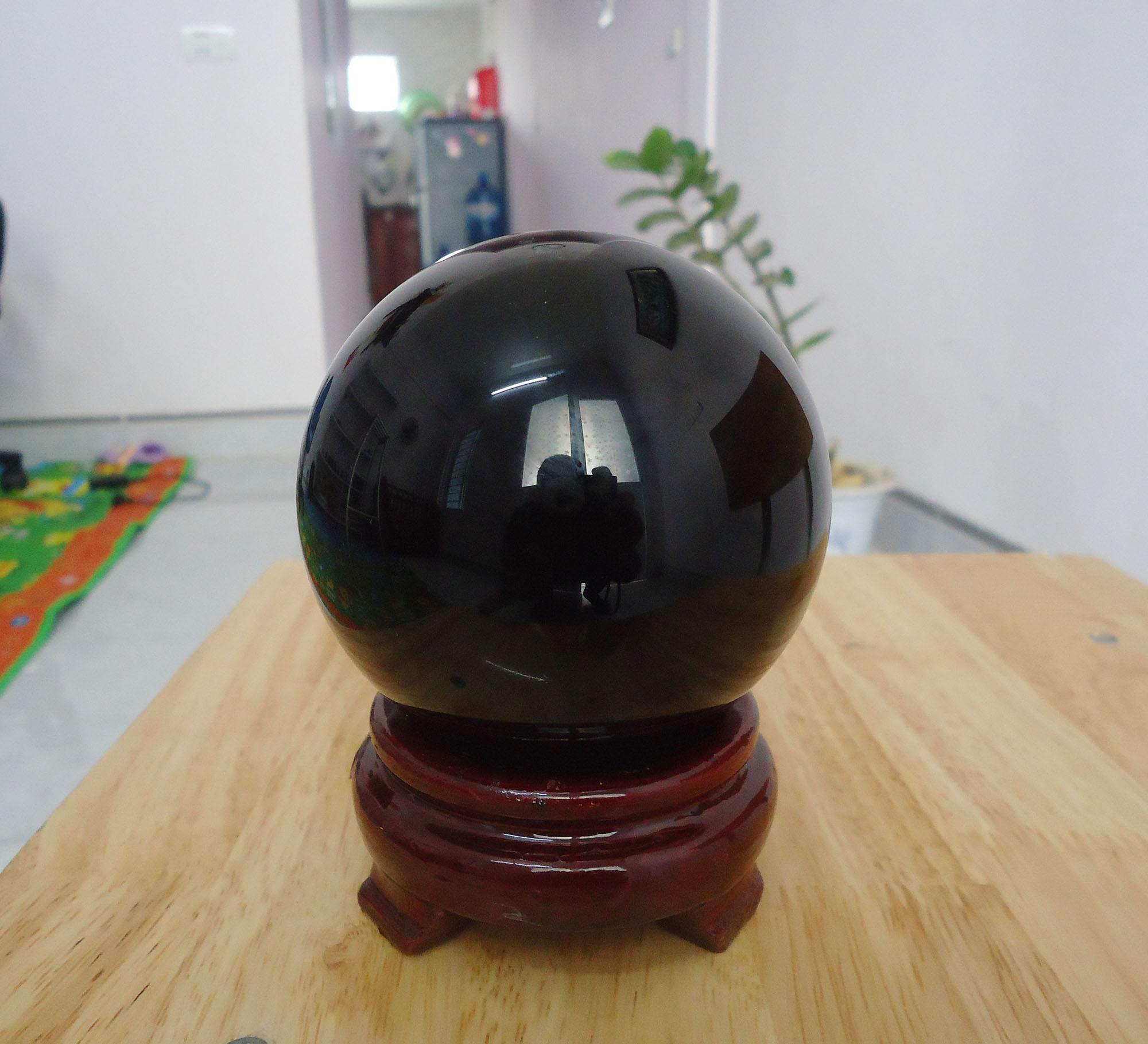Quả cầu phong thủy đá núi lửa obsidian đen tự nhiên 9cm