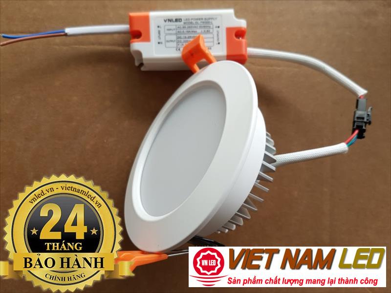 Đèn Led âm trần 7W kính đục, đổi 3 màu
