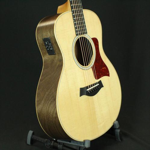 Đàn Guitar Taylor GS MINI E Walnut