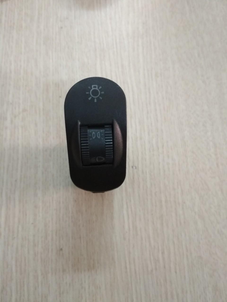 Công tắc điều chỉnh đèn pha Chery QQ3 & Daewoo Maitz 2