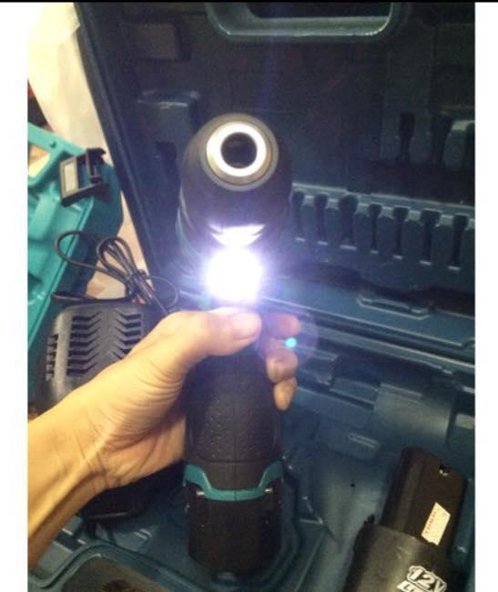Máy Khoan và bắt vít makita pin 12V