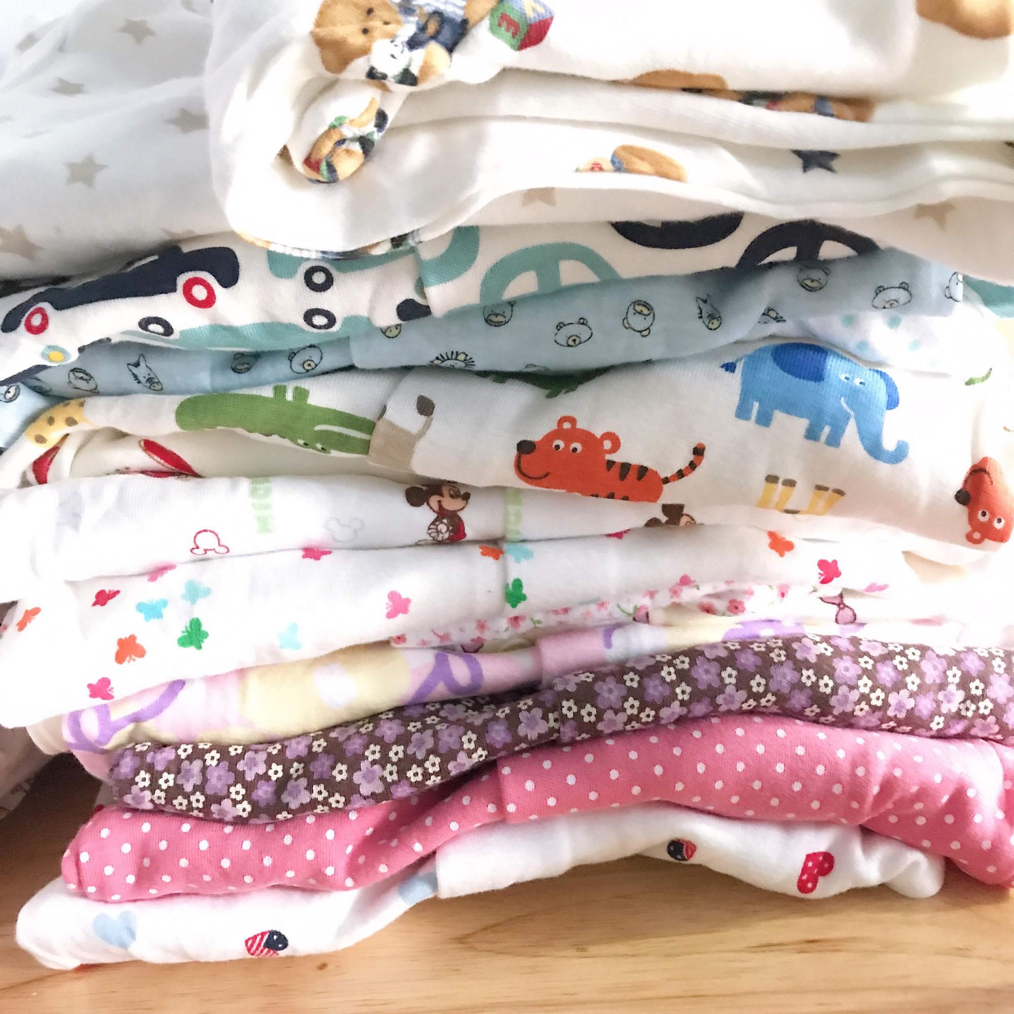 Combo 3 Bodysuit liền vớ Geogre cho BÉ TRAI 3-9M (giao ngẫu nhiên)