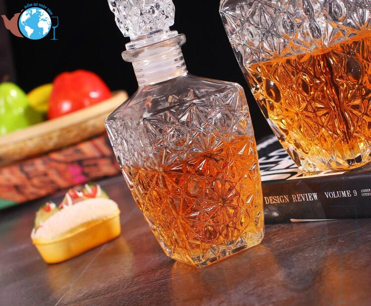 [HCM]Bình Đựng Rươu Ngâm Sâm Thuỷ Tinh 750ml - BR01
