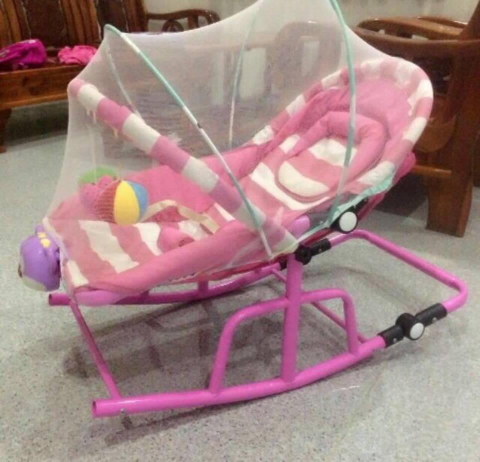 GHẾ RUNG CHO BÉ HÀNG CAO CẤP CÓ MÀN CHỐNG MUỖI