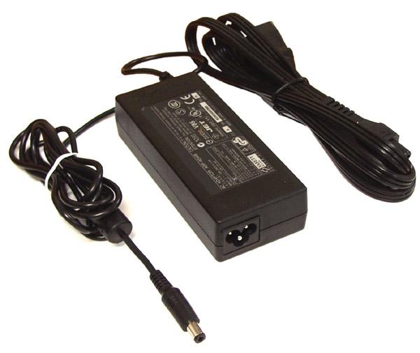 ADAPTER 12V 5A KÈM DÂY NGUỒN LOẠI XỊN