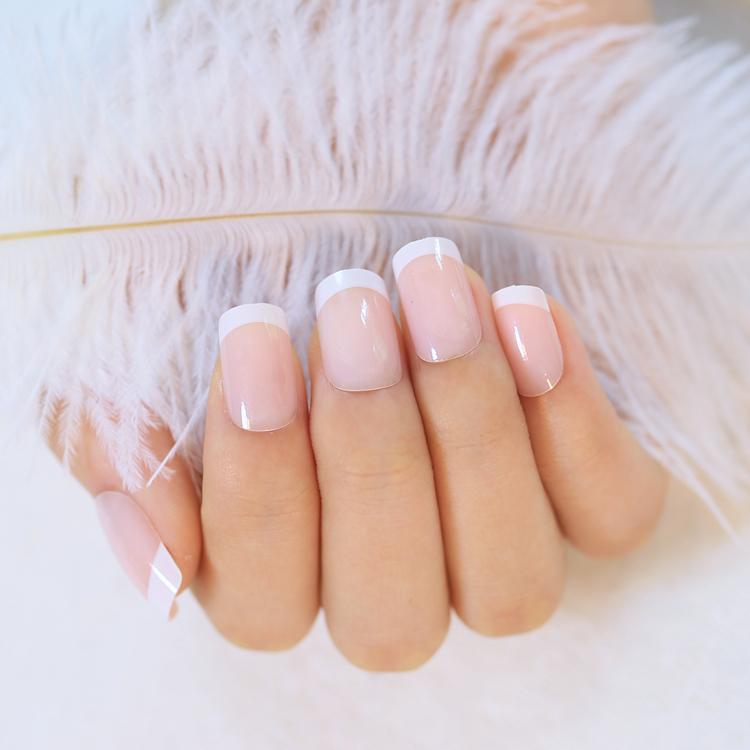 Bộ 24 móng tay giả viền trắng thời trang Pháp (kèm keo)
