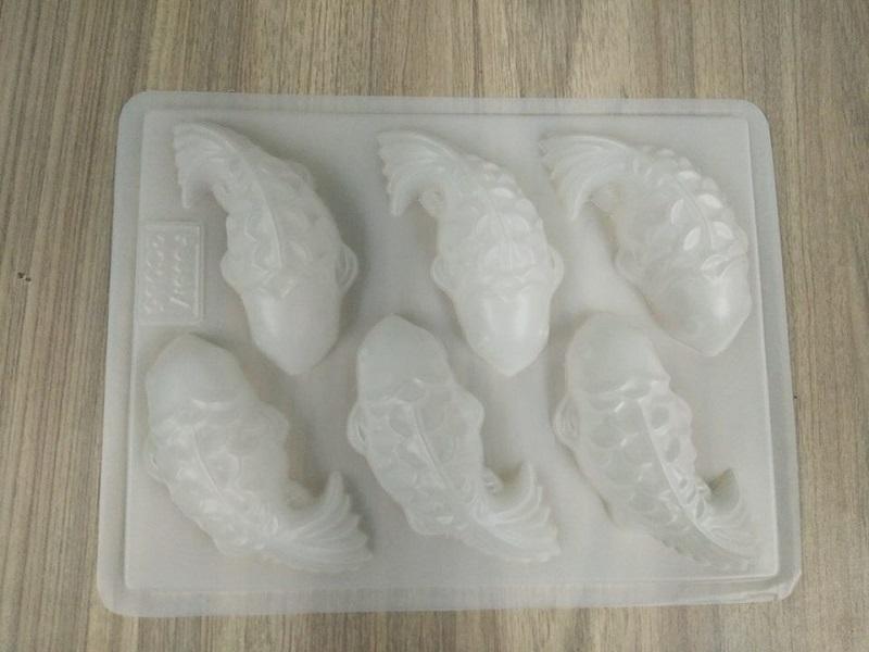 KHUÔN RAU CÂU NHỰA 6 CÁ CHÉP