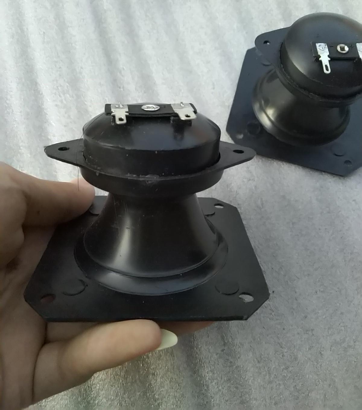 BỘ 2 CHIẾC LOA TREBLE THẠCH ANH VUÔNG 8CM