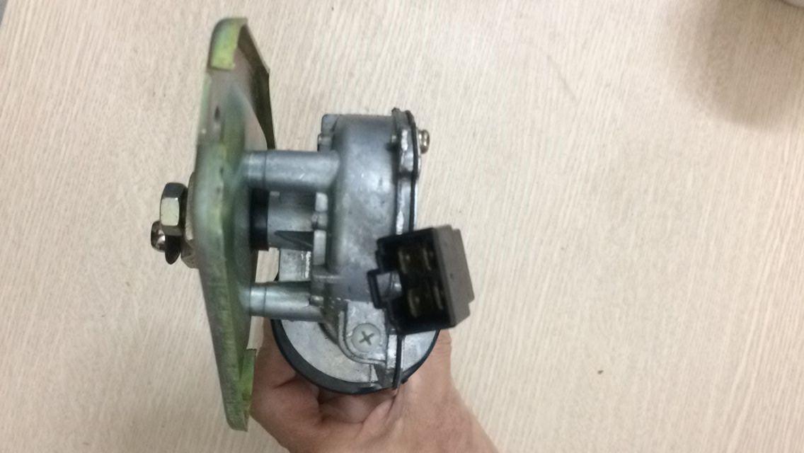 Mô tơ gạt mưa SYM T880/V5