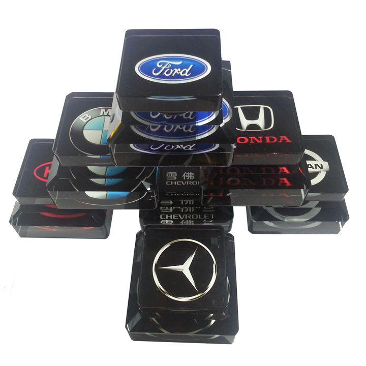 Nước hoa ô tô  pha lê logo hãng Ford
