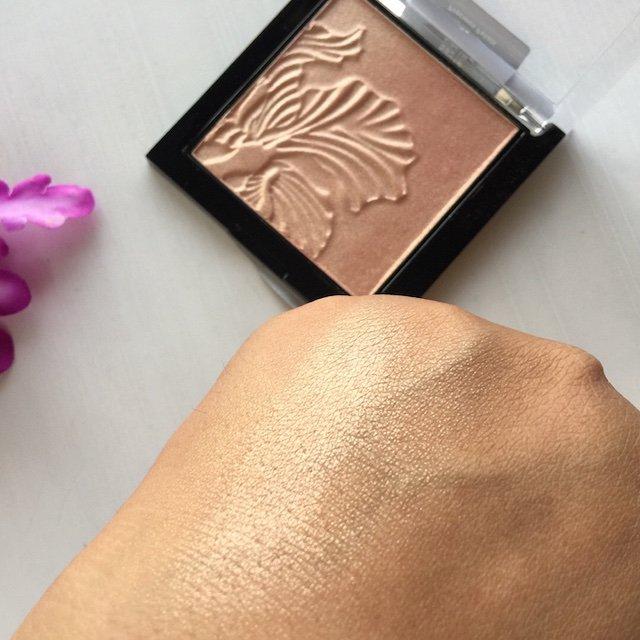Phấn bắt sáng Wet N wild Megaglo Highlighting Powder