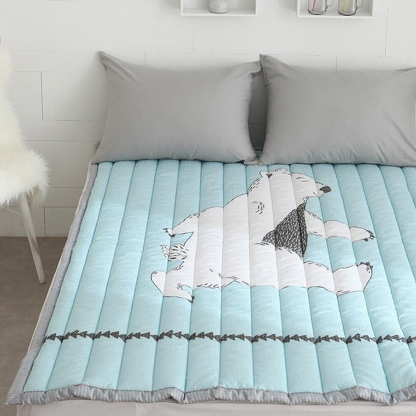 Thảm trải sàn ngủ đa năng HANAHANA KINDERBEAR RAYON RUG 140 X 210 cm (Mint)