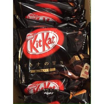 Bánh Kitkat socola đen gói 13 thanh đôi - Nhật bản