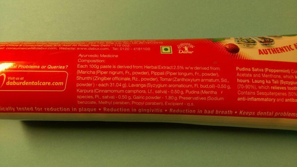 [HCM]Kem đánh răng thảo dược Dabur Red Toothpaste 100gr-HSD 2025