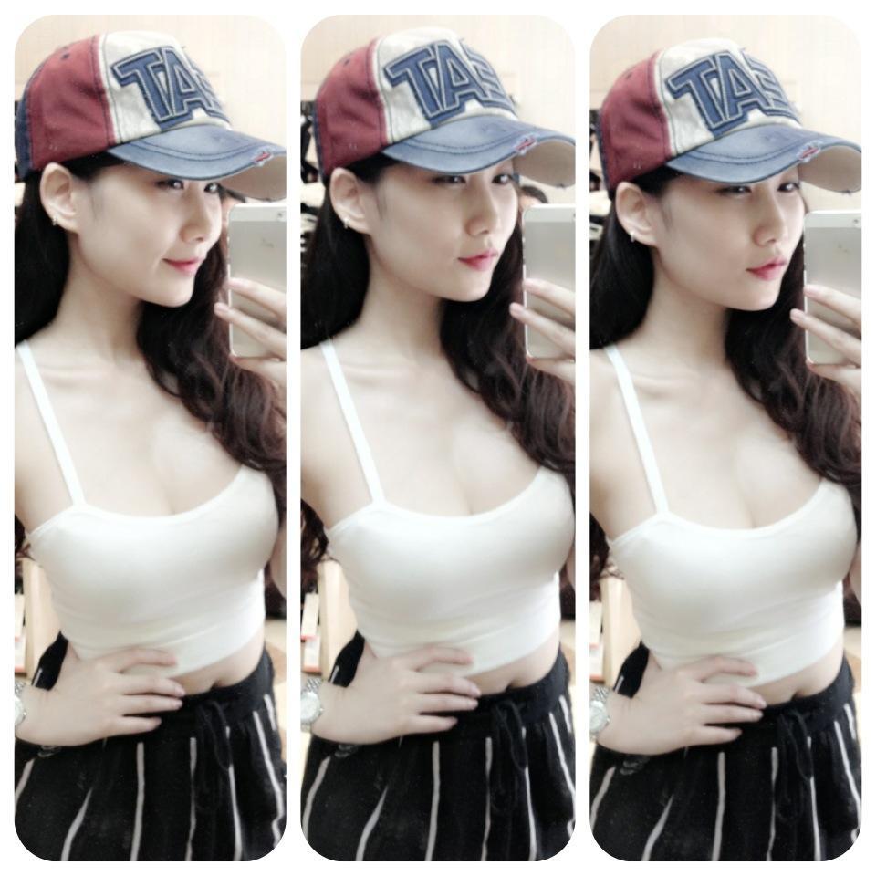 [HCM]Áo thun 2 dây nữ croptop đủ màu