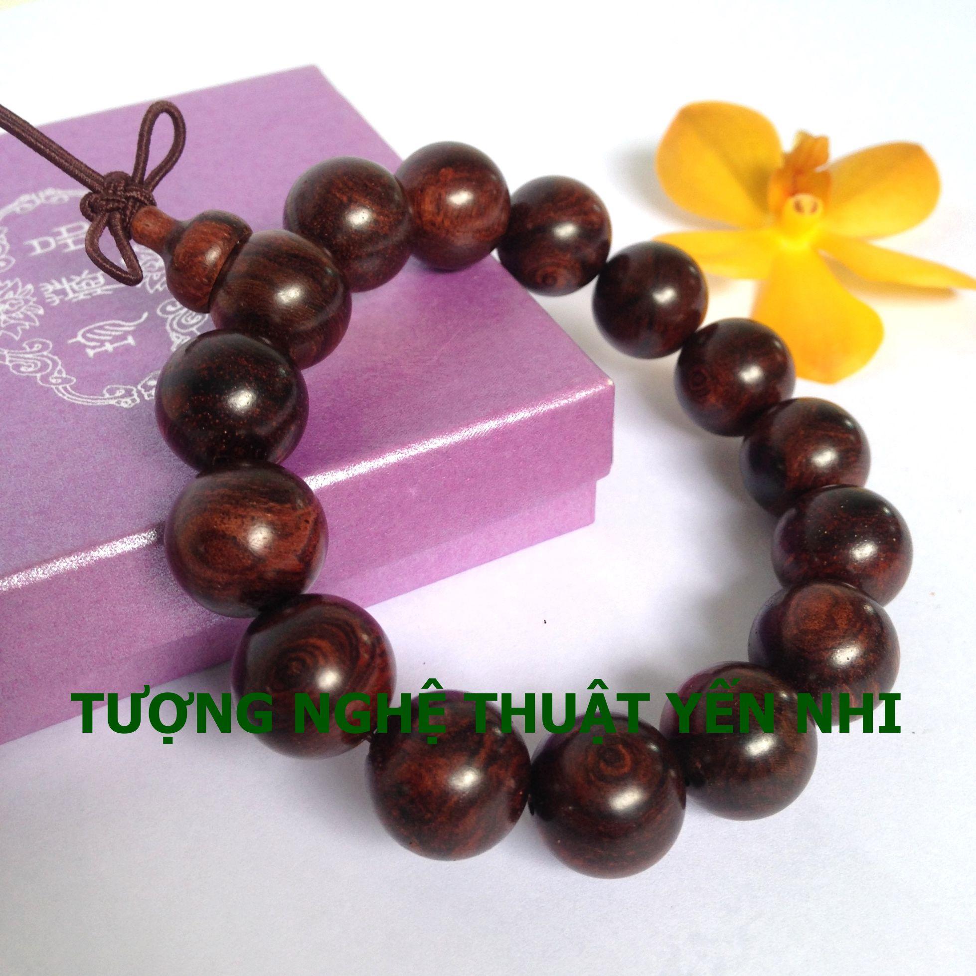 Vòng tay gỗ Sưa Đỏ Quảng Bình đẳng cấp size hạt 14mm