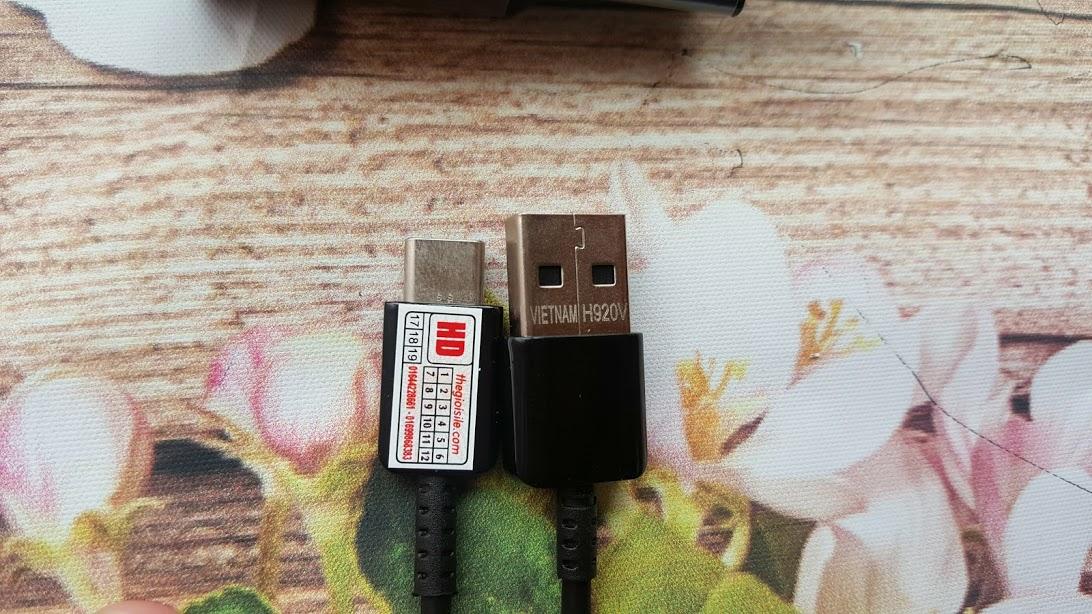 Cáp Type C 20cm sạc pin dự phòng