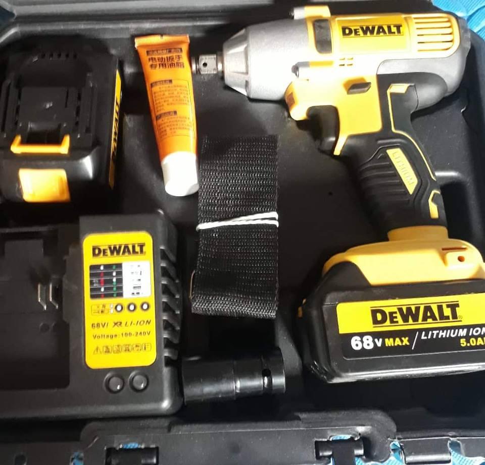 Máy siết bu lông dùng pin DeWalt