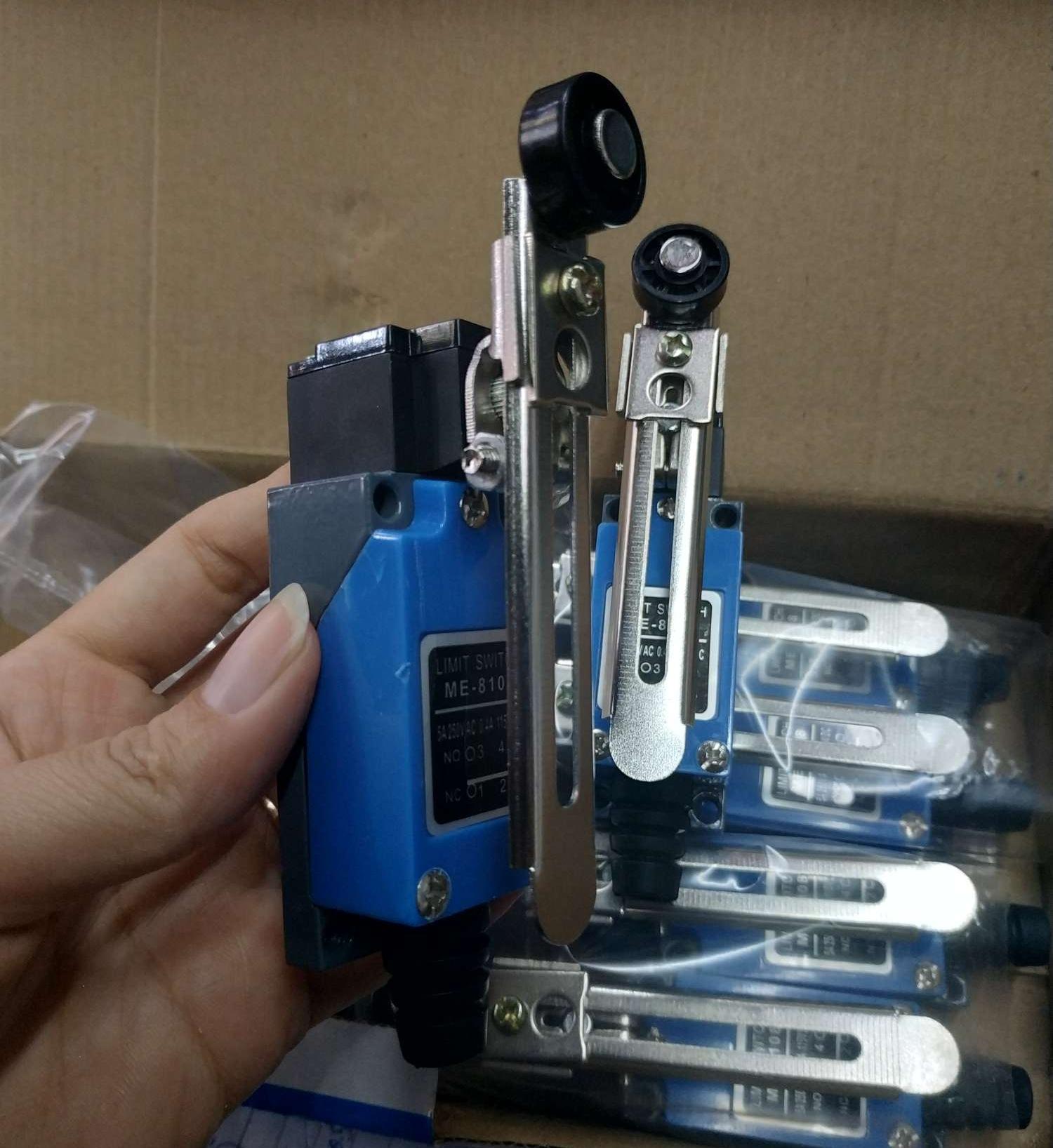 Công Tắc Hành Trình Dài 8108