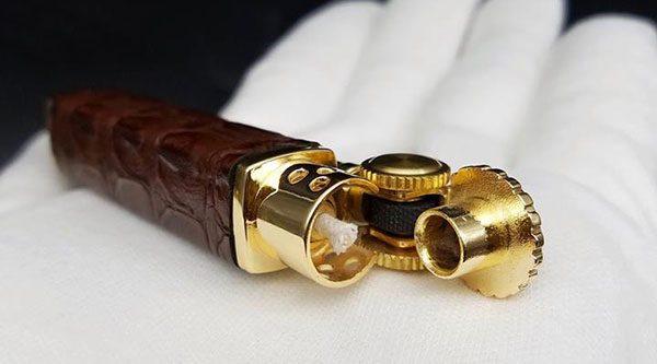 Bật lửa xăng đá bọc da Chief CF002-2