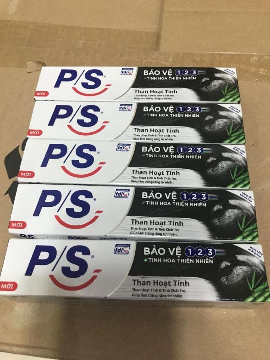 Combo 10 típ Kem Đánh Răng P/S Than Hoạt Tính (mini 30g)