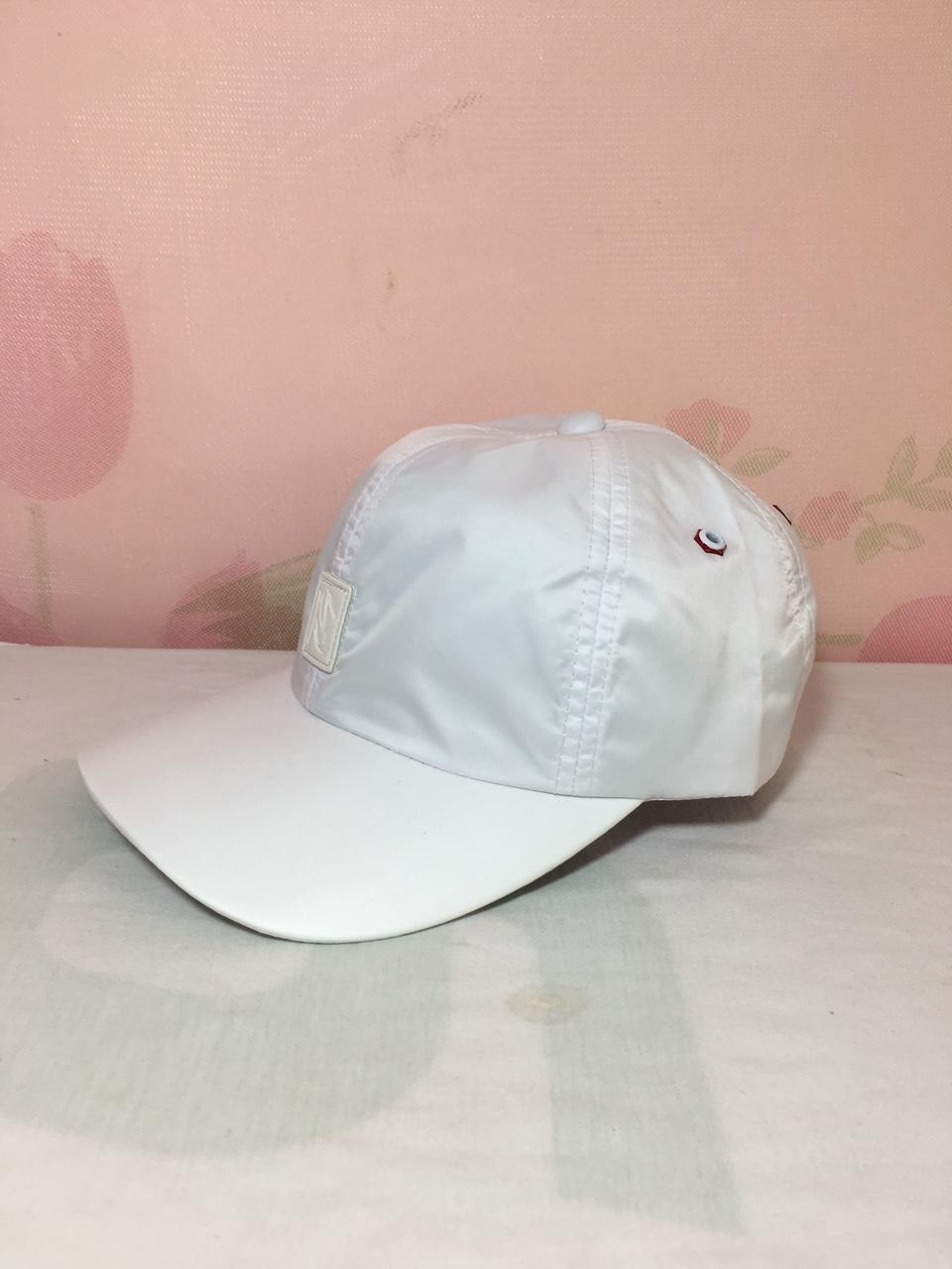 Nón kết vải dù thời trang (Trắng)