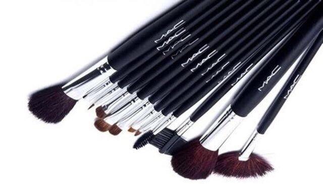Bộ Cọ trang điểm Đen Lớn 12 món