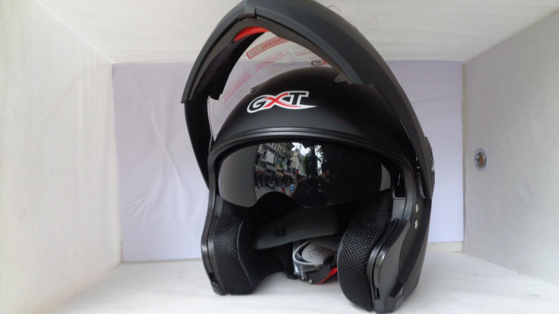 Mũ bảo hiểm gxt 2016 lật hàm - huyền anh