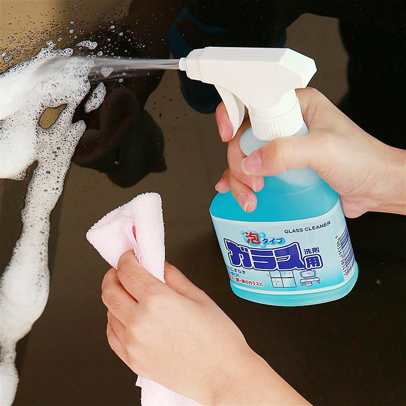 Chai xịt vệ sinh kính Rocket Nhật Bản 300ml