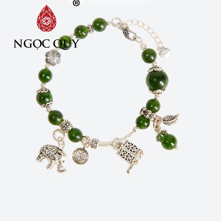 Vòng tay đá diopside charm voi và lồng đèn mệnh hỏamộc - Ngọc Quý Gemstones
