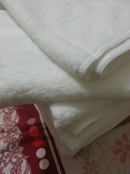 Khăn Tắm Xuất Khẩu KT 70*1m4*550g - 100% Cotton màu trắng