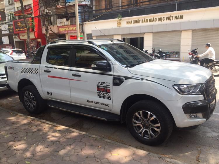 Tem dán sườn ô tô dòng xe SUV D-530 (Tặng kèm dụng cụ dán Tem)