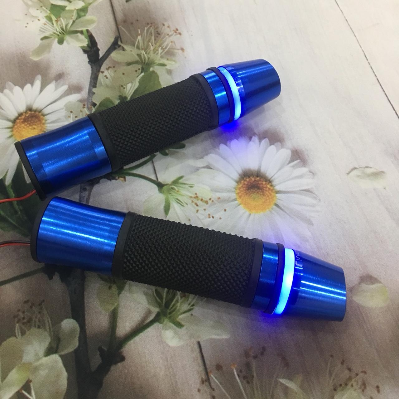 Bao tay - Tay năm gù xéo xe máy