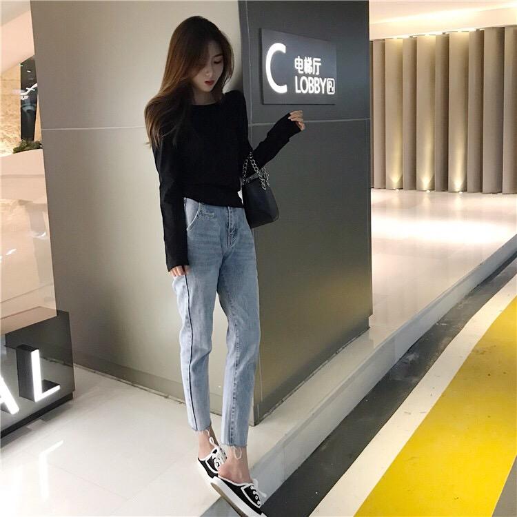 Áo thun croptop hở lưng sexy