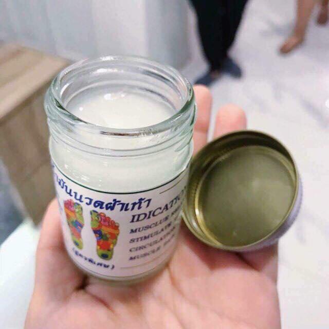 Cù là trắng dầu nóng xoa bóp chân Thái Lan 50gr