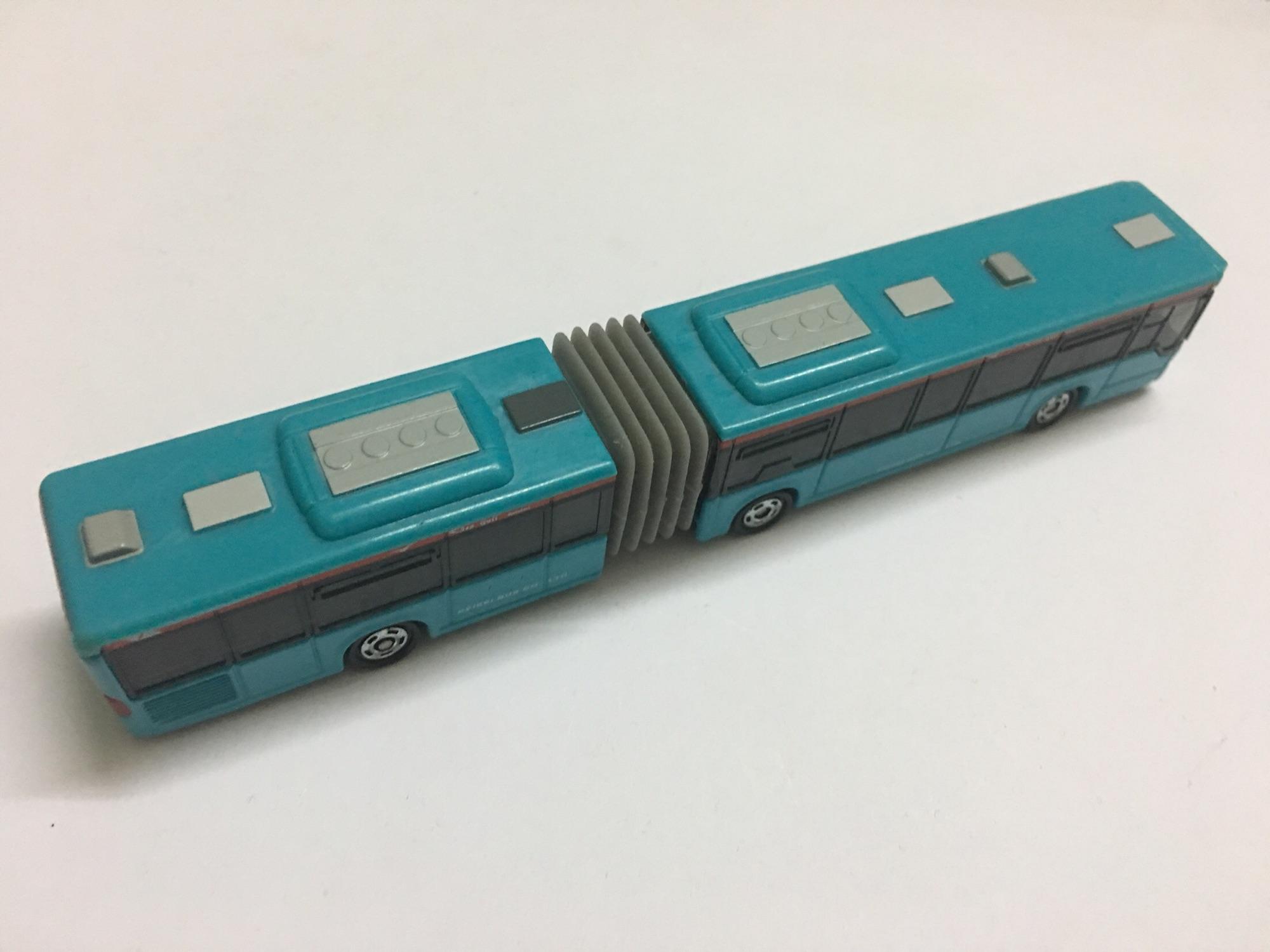 Xe mô hình Tomica Articulated Bus