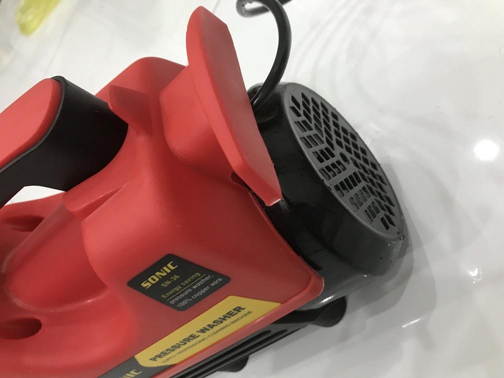 Máy rửa xe Sonic 2000W