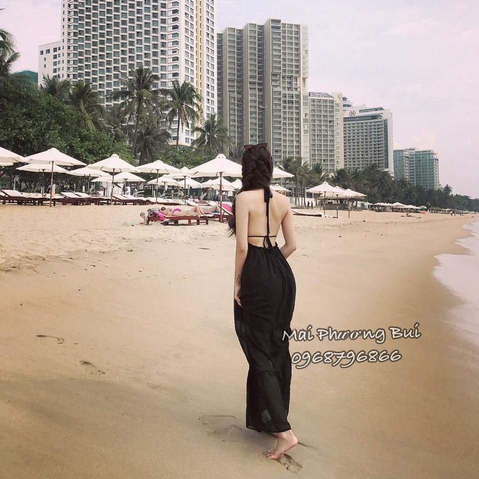 Đầm maxi cổ yếm hở lưng
