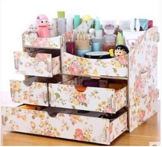 Tủ gỗ đựng mỹ phẩm và đò trang điểm cho chị em