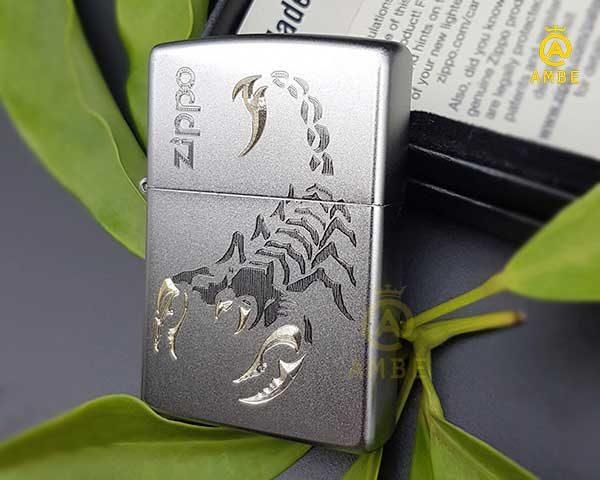 Bật lửa Zippo Satin khắc bọ cạp Zippo ZCN02