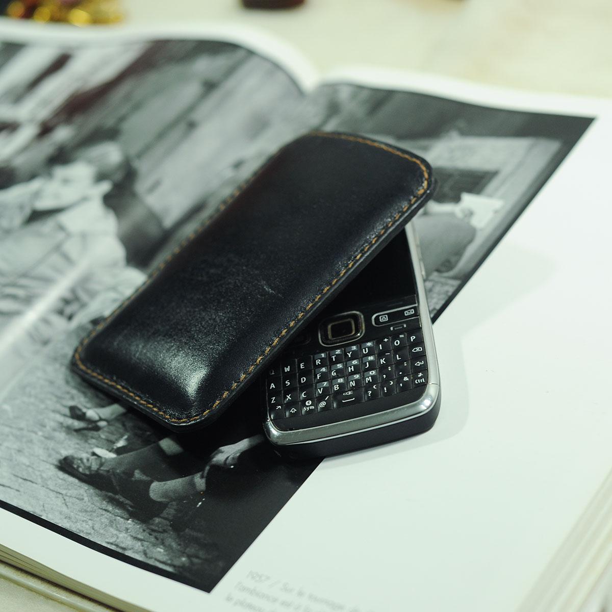 Bao da handmade cho điện thoại Nokia E72 - Bao da Mino Crafts VI362